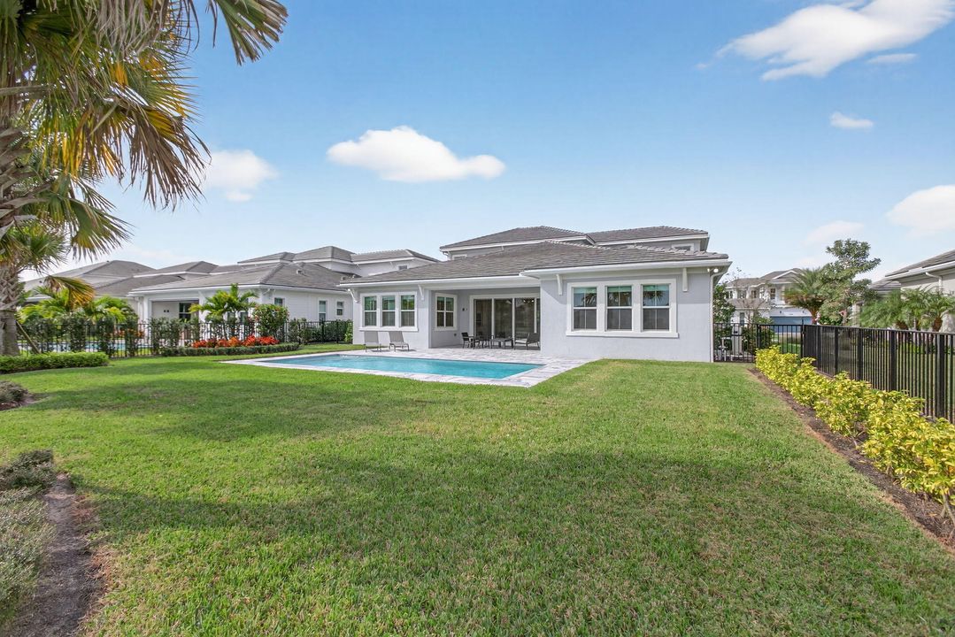 待售: $1,869,000 (4 贝兹, 3 浴室, 3718 平方英尺)