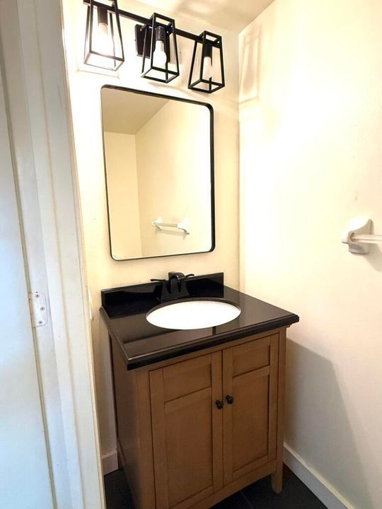 For Sale: $449,000 (2 beds, 2 baths, 1300 Square Feet)