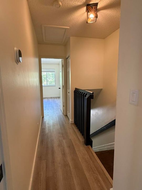 For Sale: $449,000 (2 beds, 2 baths, 1300 Square Feet)