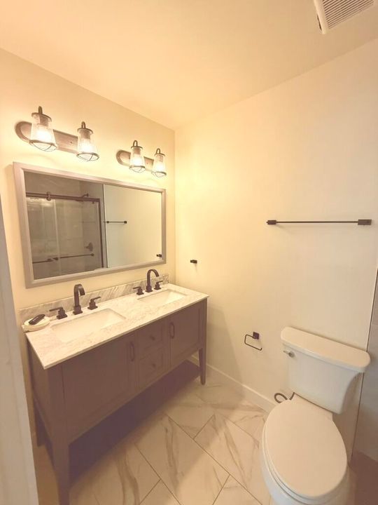 For Sale: $449,000 (2 beds, 2 baths, 1300 Square Feet)