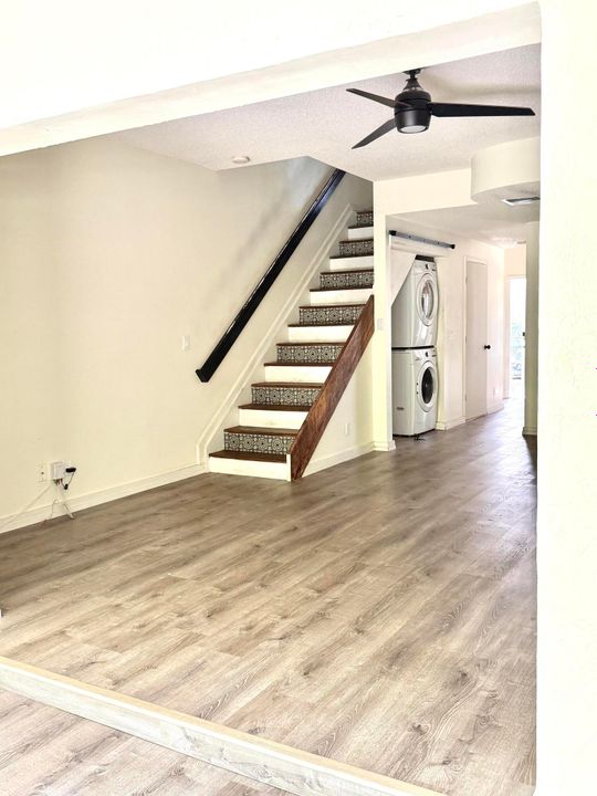 For Sale: $449,000 (2 beds, 2 baths, 1300 Square Feet)