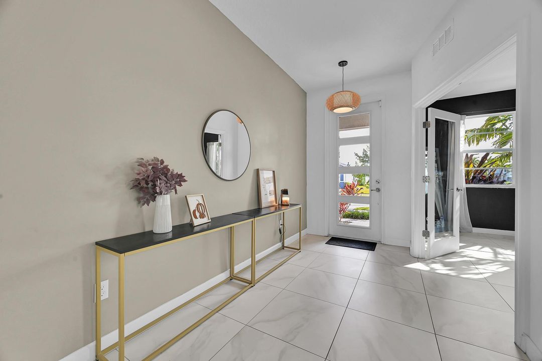 For Rent: $4,000 (4 beds, 2 baths, 2582 Square Feet)