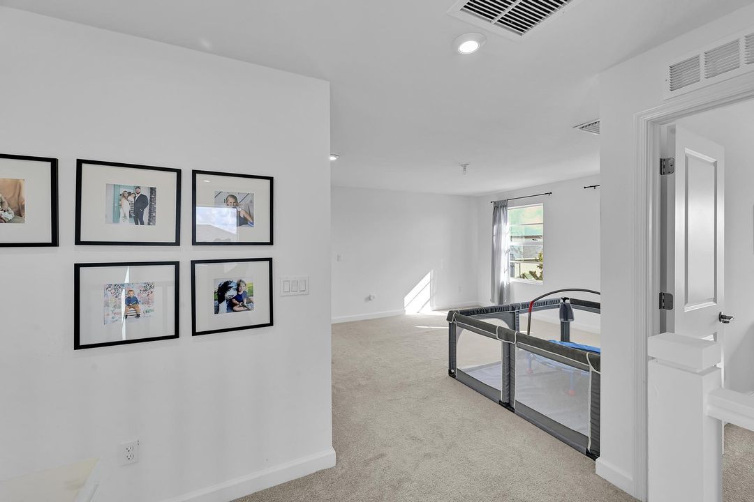 For Rent: $4,000 (4 beds, 2 baths, 2582 Square Feet)