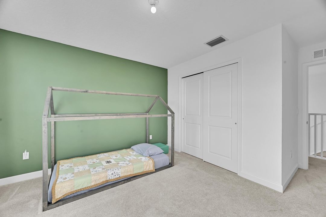 For Rent: $4,000 (4 beds, 2 baths, 2582 Square Feet)