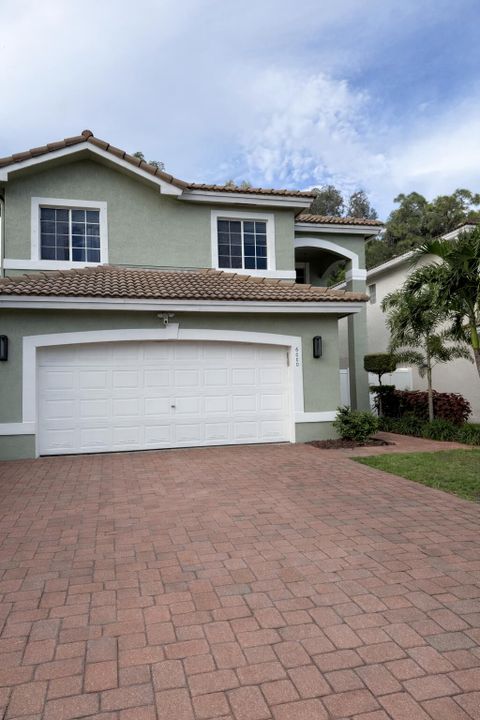 For Rent: $3,500 (4 beds, 2 baths, 2296 Square Feet)