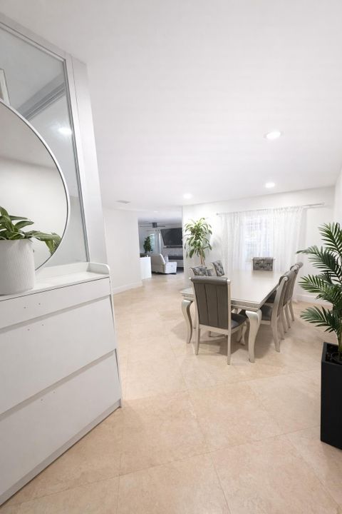 For Rent: $3,500 (4 beds, 2 baths, 2296 Square Feet)