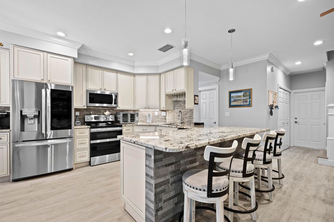 待售: $1,555,999 (3 贝兹, 2 浴室, 2023 平方英尺)