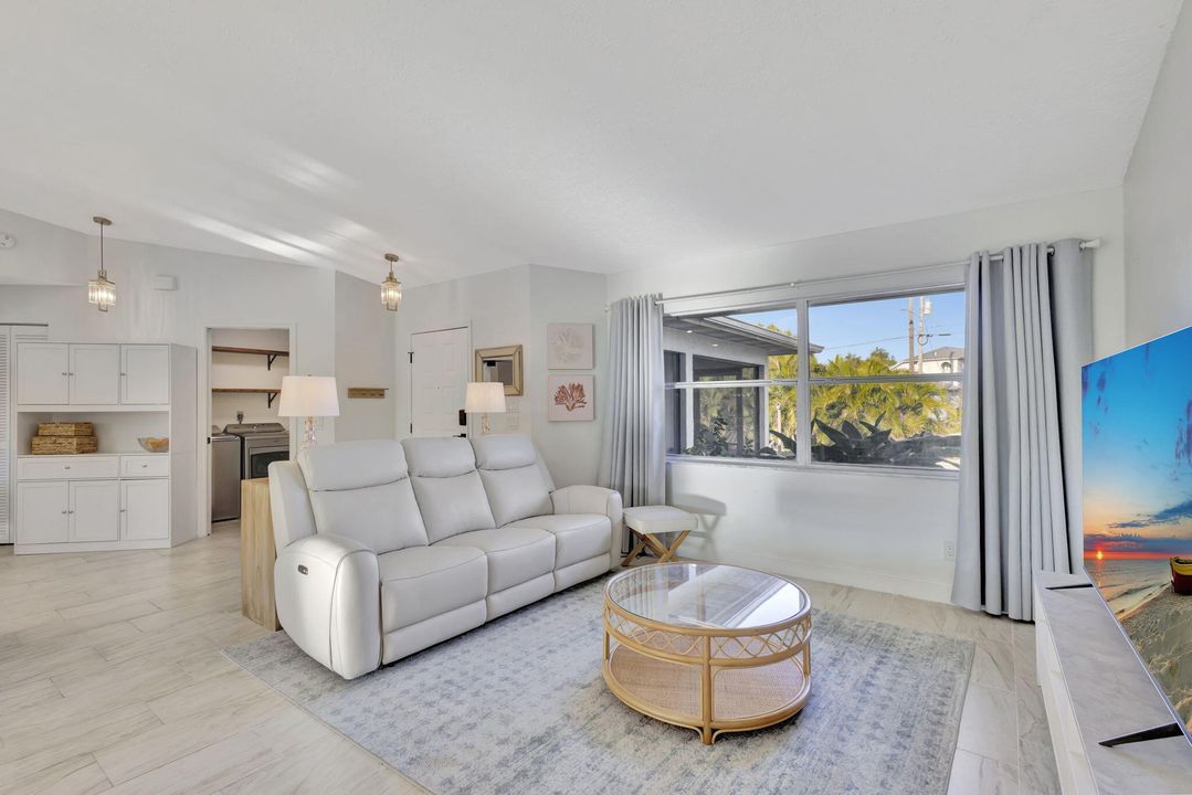 На продажу: $445,000 (3 спален, 2 ванн, 1512 Квадратных фут)