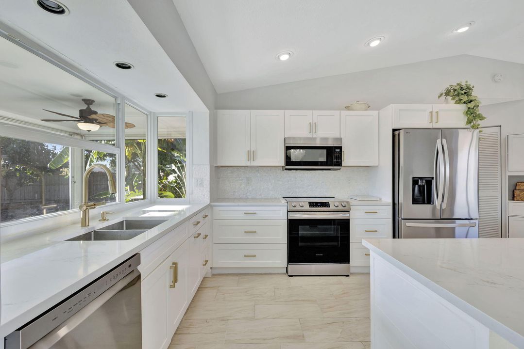 На продажу: $445,000 (3 спален, 2 ванн, 1512 Квадратных фут)