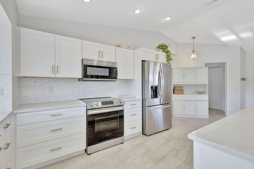 На продажу: $445,000 (3 спален, 2 ванн, 1512 Квадратных фут)