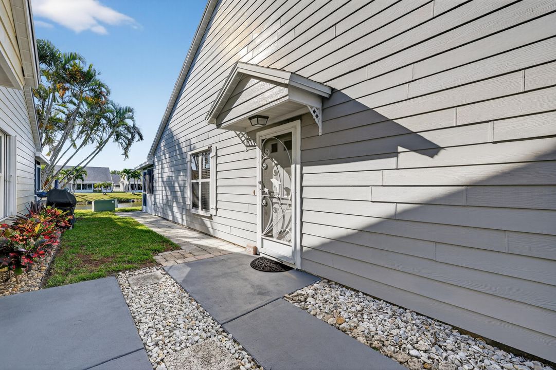 En Venta: $272,000 (2 camas, 2 baños, 1181 Pies cuadrados)