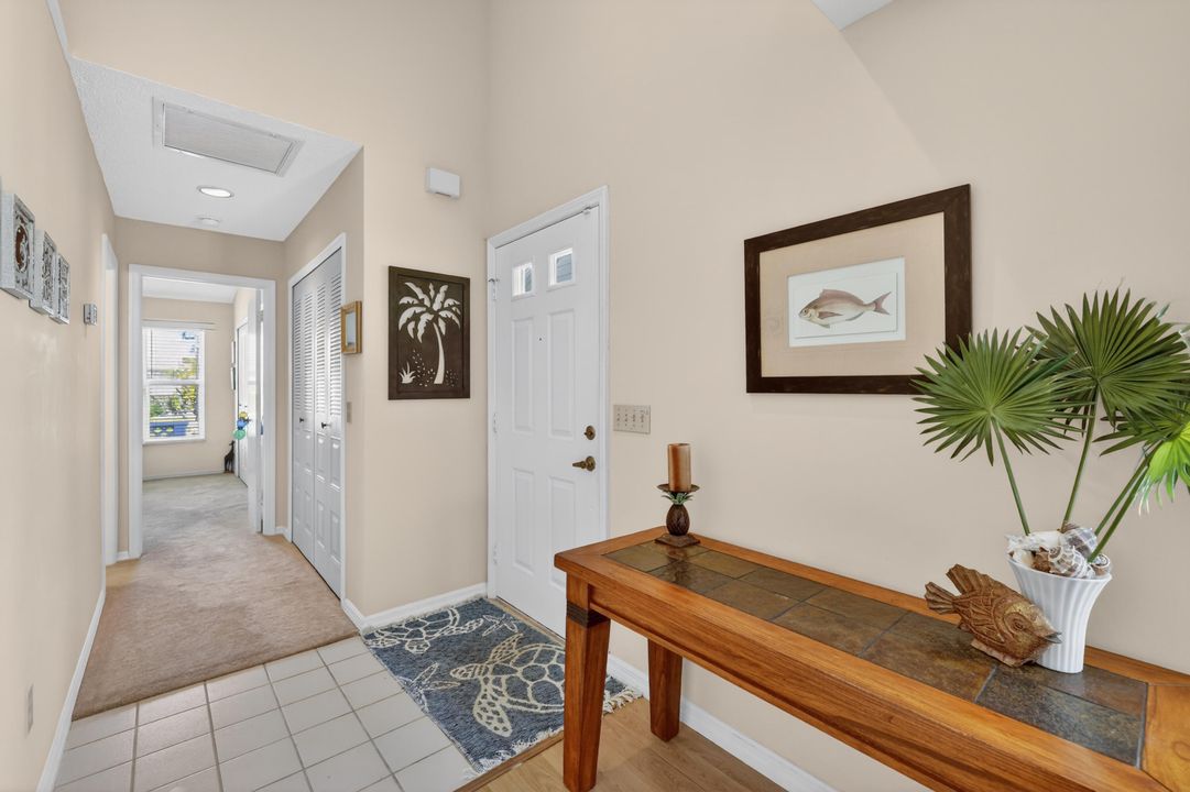 En Venta: $272,000 (2 camas, 2 baños, 1181 Pies cuadrados)