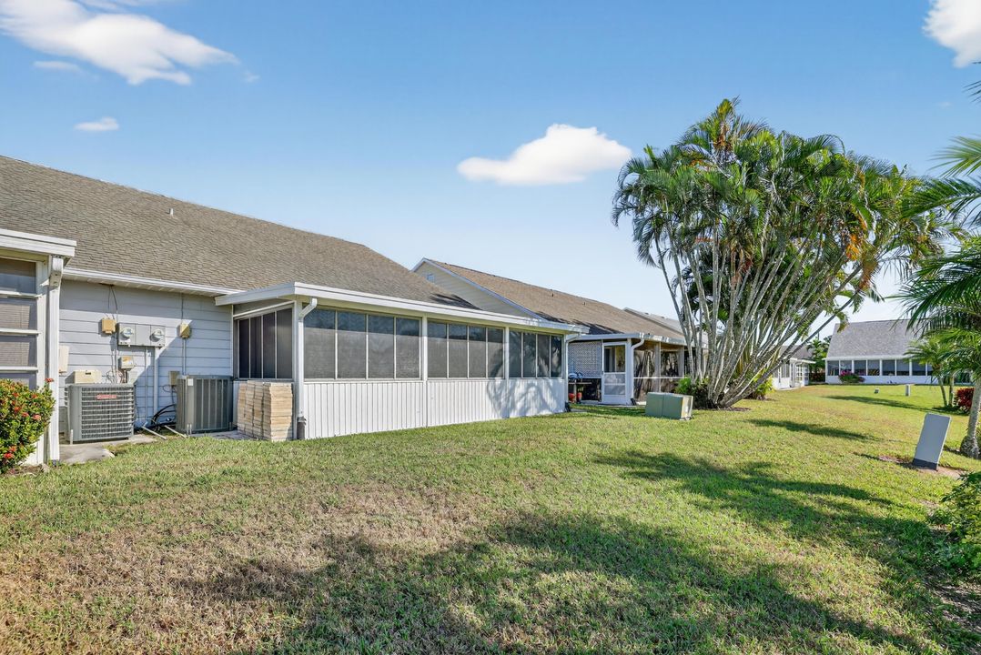 En Venta: $272,000 (2 camas, 2 baños, 1181 Pies cuadrados)