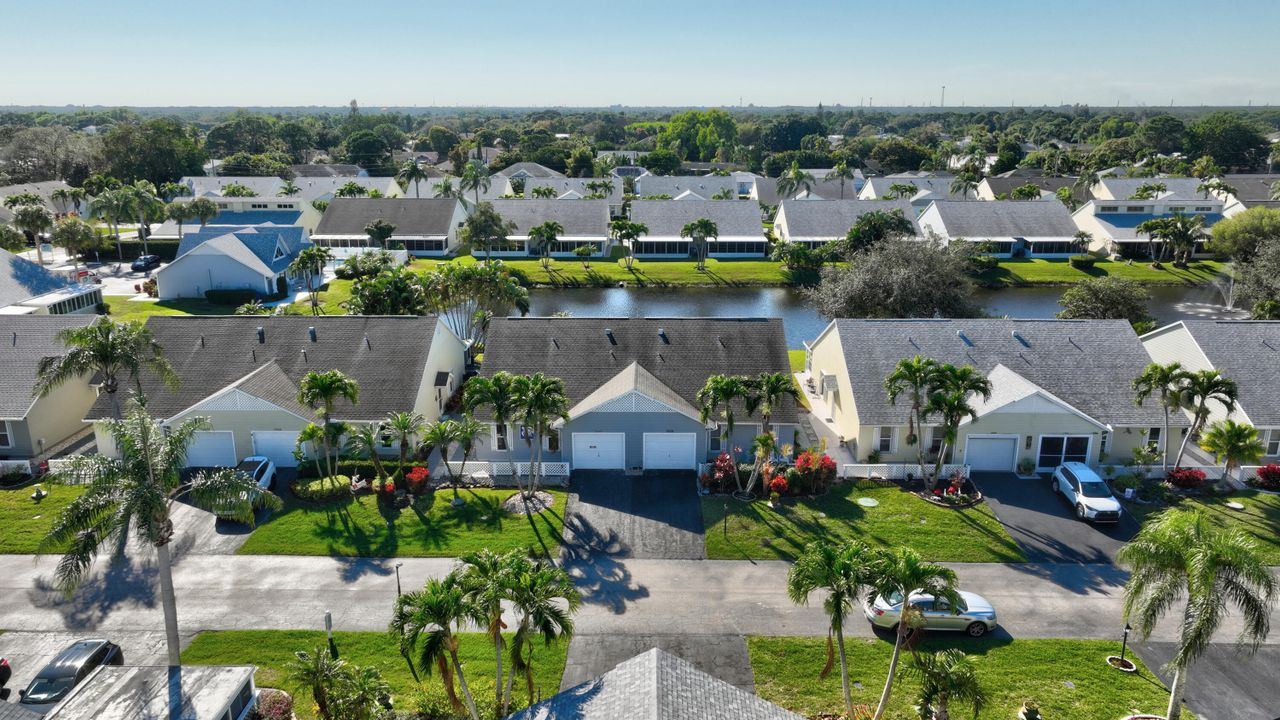 En Venta: $272,000 (2 camas, 2 baños, 1181 Pies cuadrados)