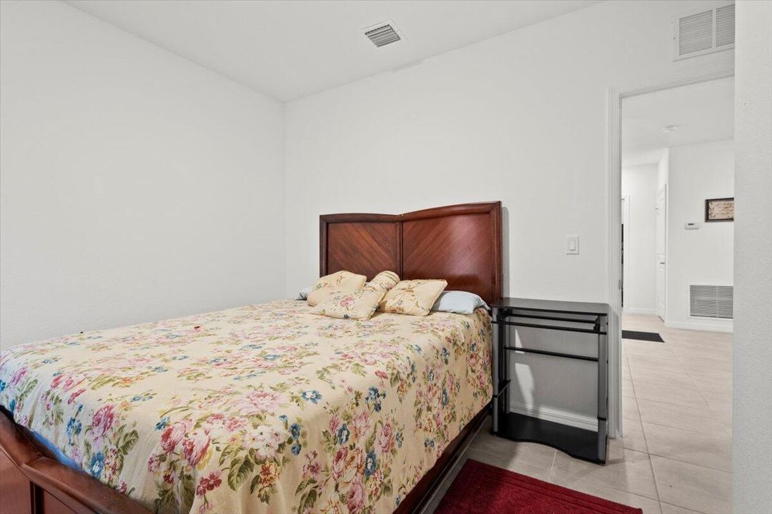 待售: $334,000 (3 贝兹, 2 浴室, 1477 平方英尺)