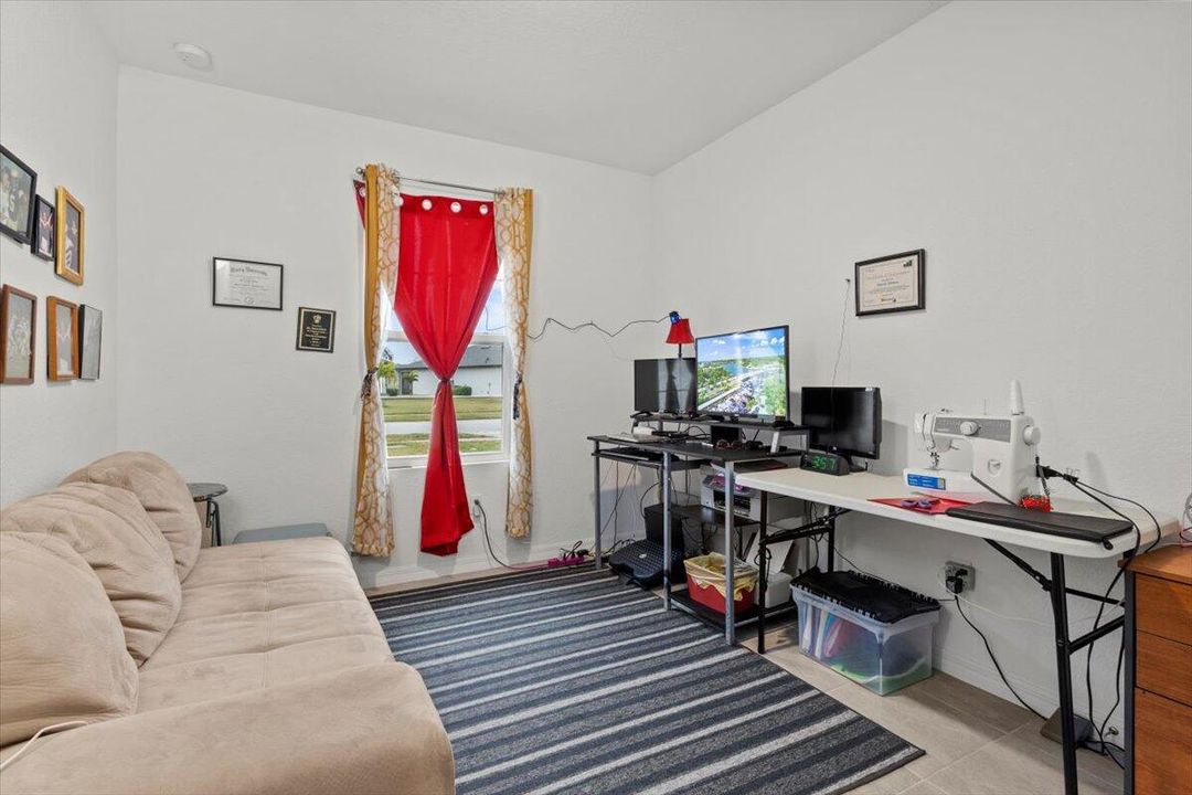 待售: $334,000 (3 贝兹, 2 浴室, 1477 平方英尺)