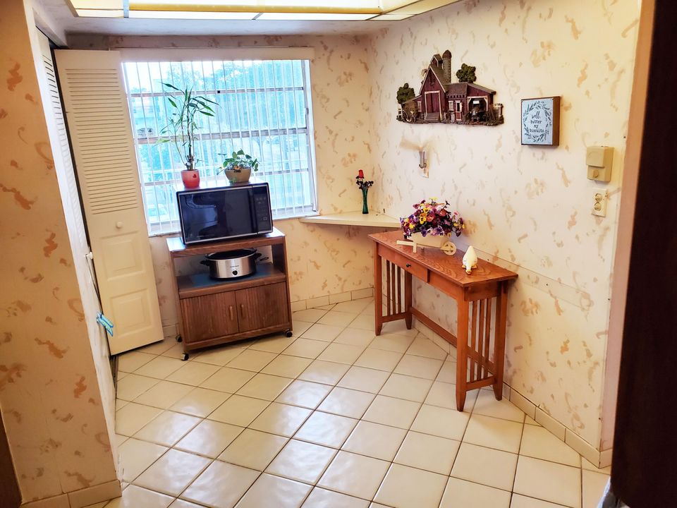 待售: $159,000 (2 贝兹, 2 浴室, 1000 平方英尺)