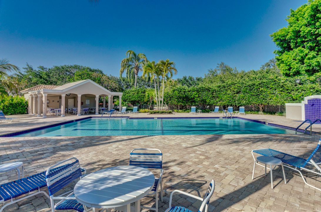 For Sale: $1,500,000 (4 beds, 3 baths, 2618 Square Feet)