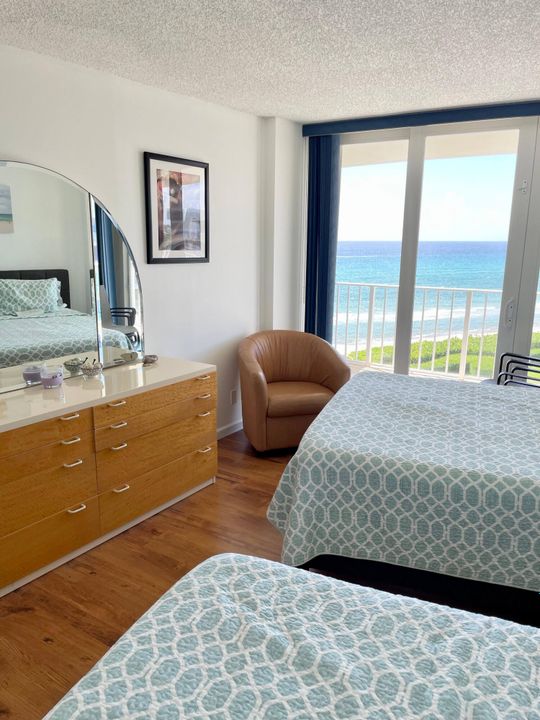 В аренду: $12,000 (2 спален, 2 ванн, 1740 Квадратных фут)