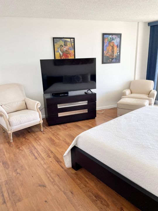 В аренду: $12,000 (2 спален, 2 ванн, 1740 Квадратных фут)