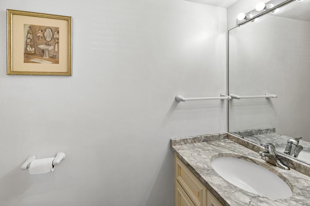 En Venta: $159,000 (2 camas, 1 baños, 1328 Pies cuadrados)