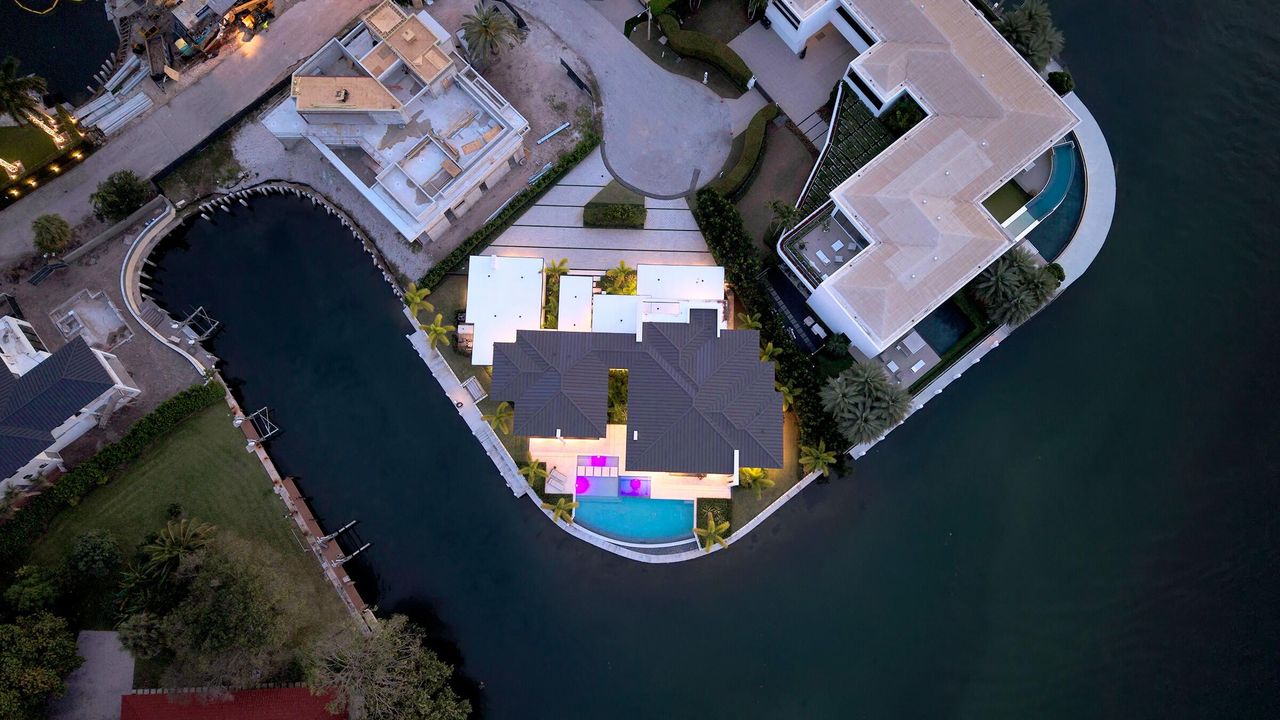 For Sale: $29,500,000 (5 beds, 5 baths, 6579 Square Feet)