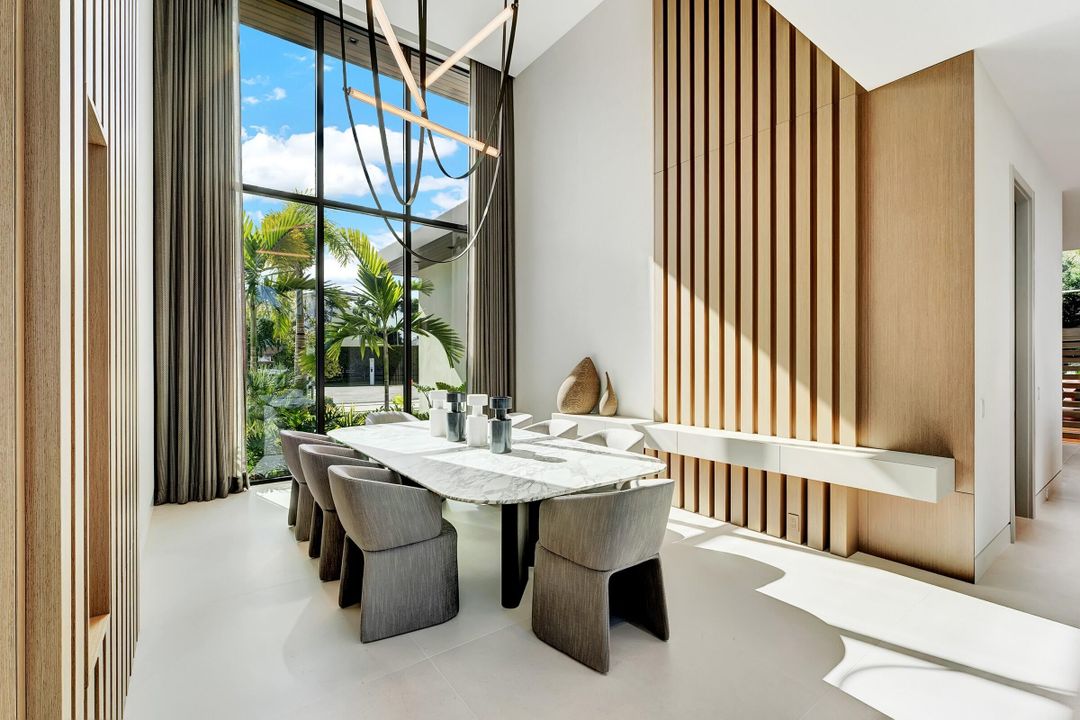 For Sale: $29,500,000 (5 beds, 5 baths, 6579 Square Feet)