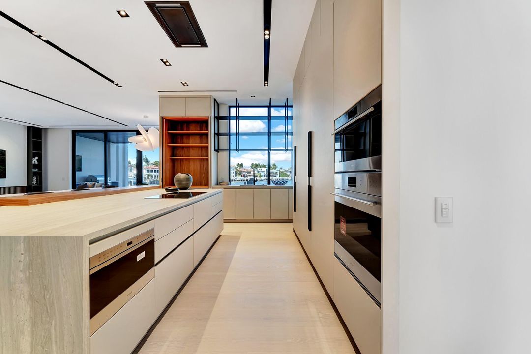 For Sale: $29,500,000 (5 beds, 5 baths, 6579 Square Feet)