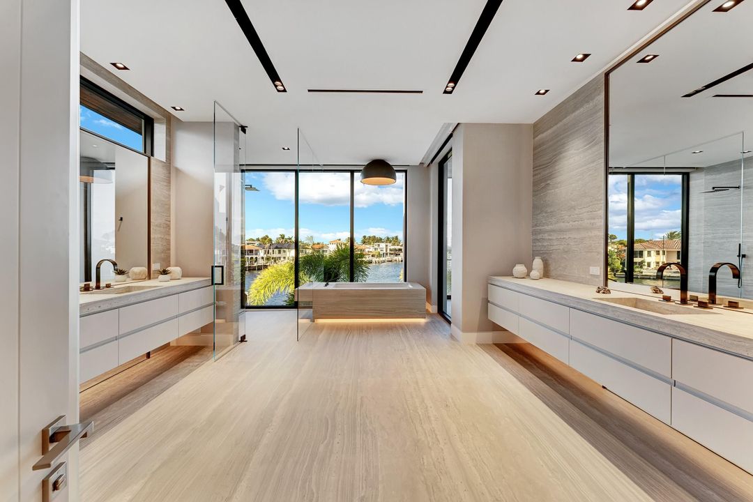 For Sale: $29,500,000 (5 beds, 5 baths, 6579 Square Feet)