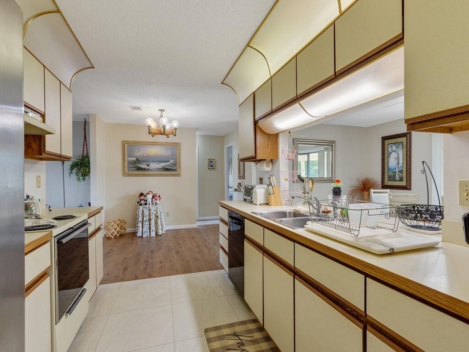 For Rent: $4,000 (3 beds, 2 baths, 1788 Square Feet)