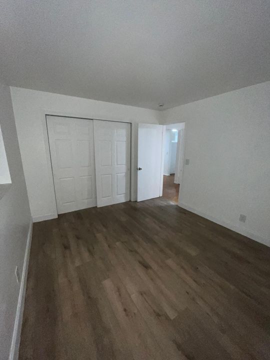 出租: $1,750 (2 贝兹, 1 浴室, 777 平方英尺)