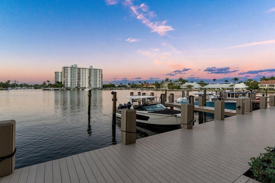 En Venta: $1,395,000 (2 camas, 2 baños, 1729 Pies cuadrados)