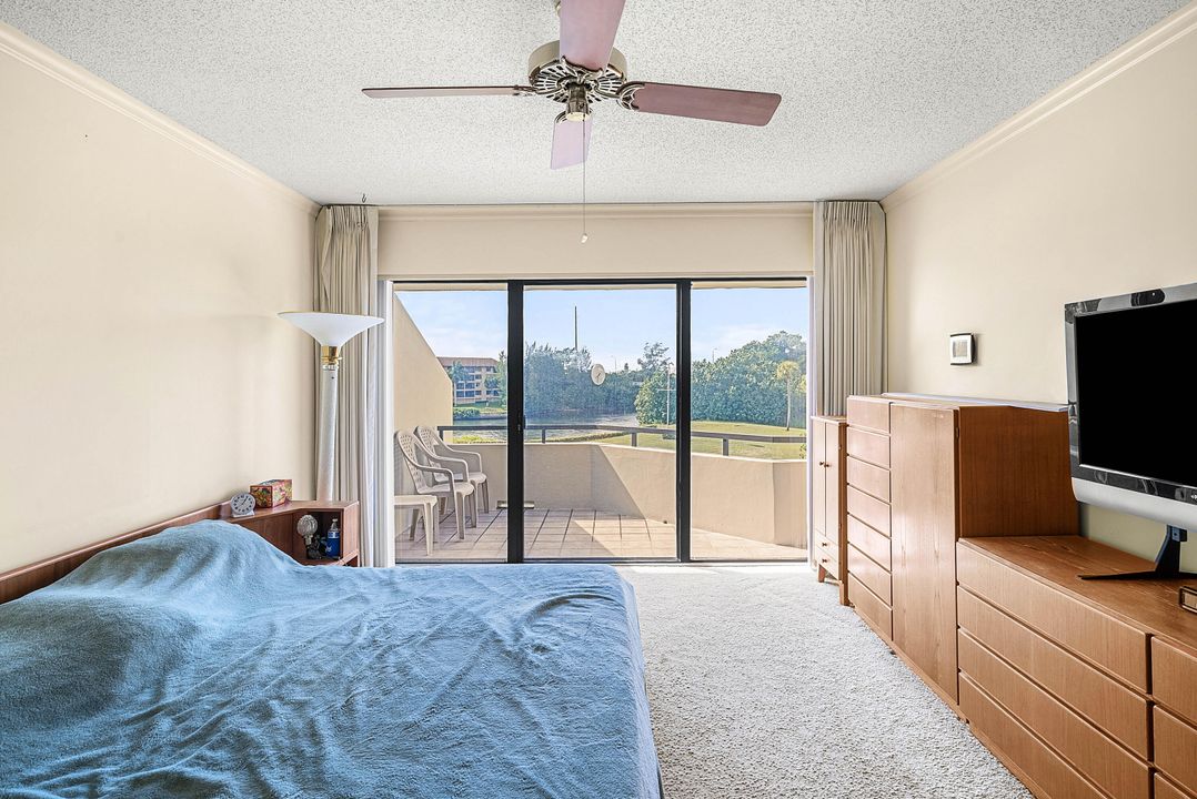 For Sale: $1,300,000 (3 beds, 3 baths, 2706 Square Feet)