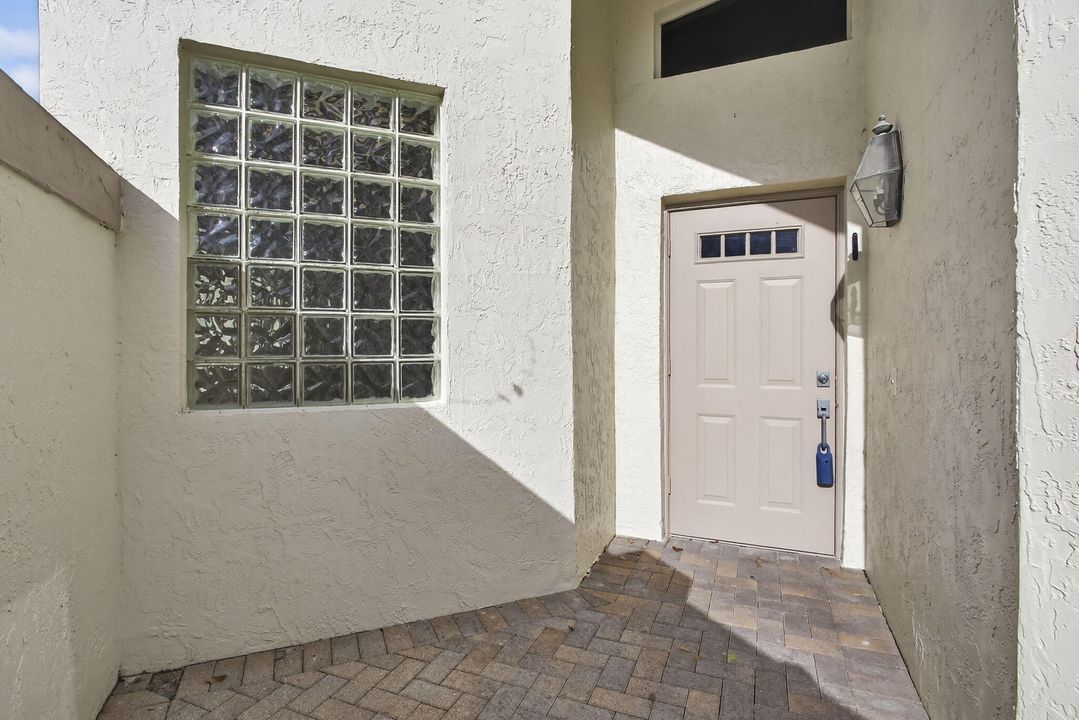 For Sale: $539,990 (3 beds, 2 baths, 2391 Square Feet)