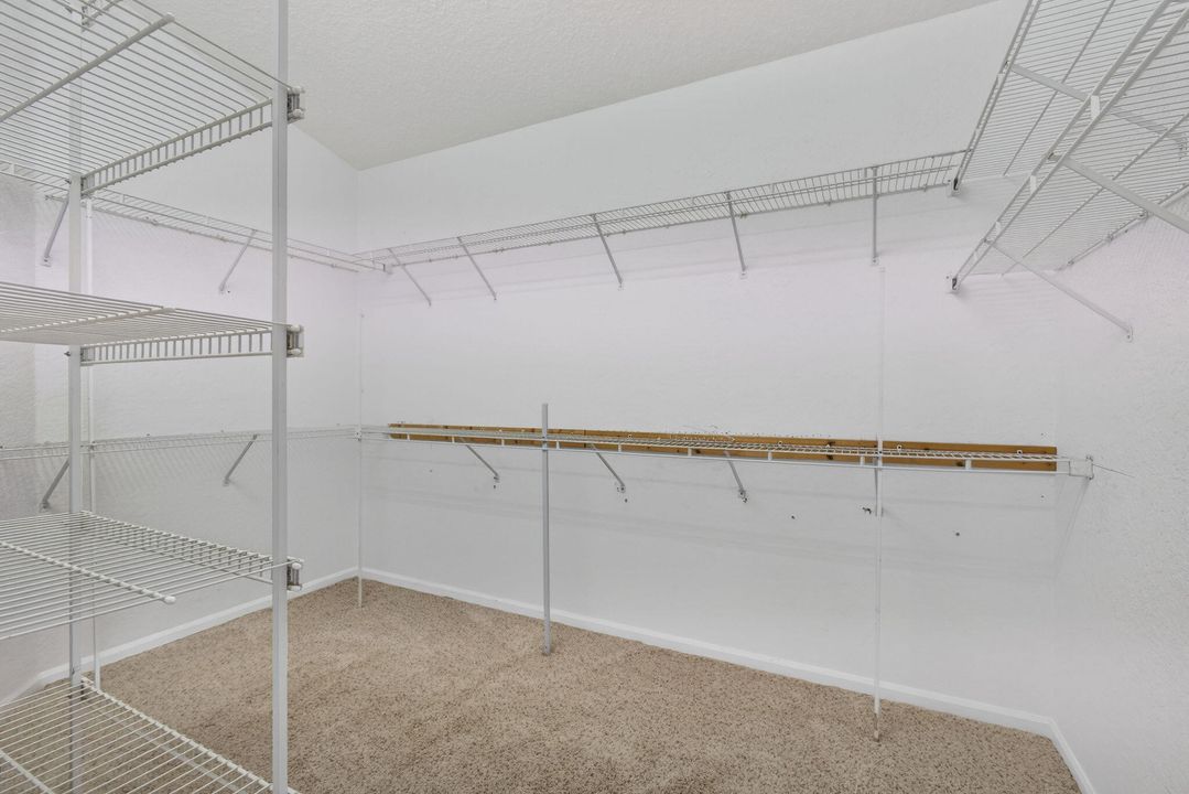 For Sale: $539,990 (3 beds, 2 baths, 2391 Square Feet)