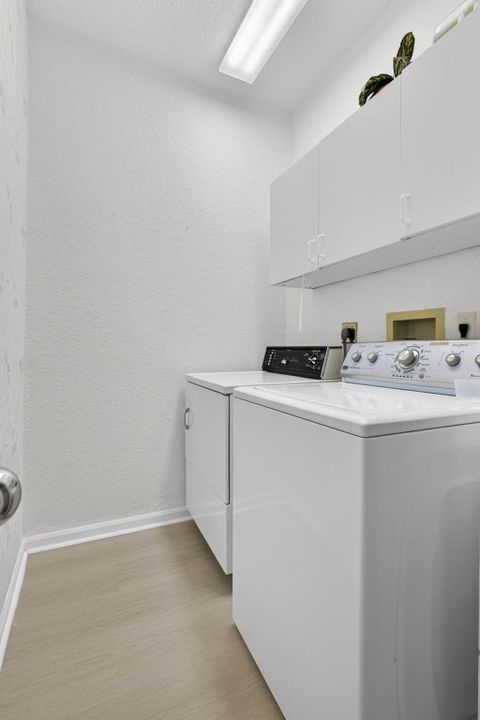 For Sale: $539,990 (3 beds, 2 baths, 2391 Square Feet)