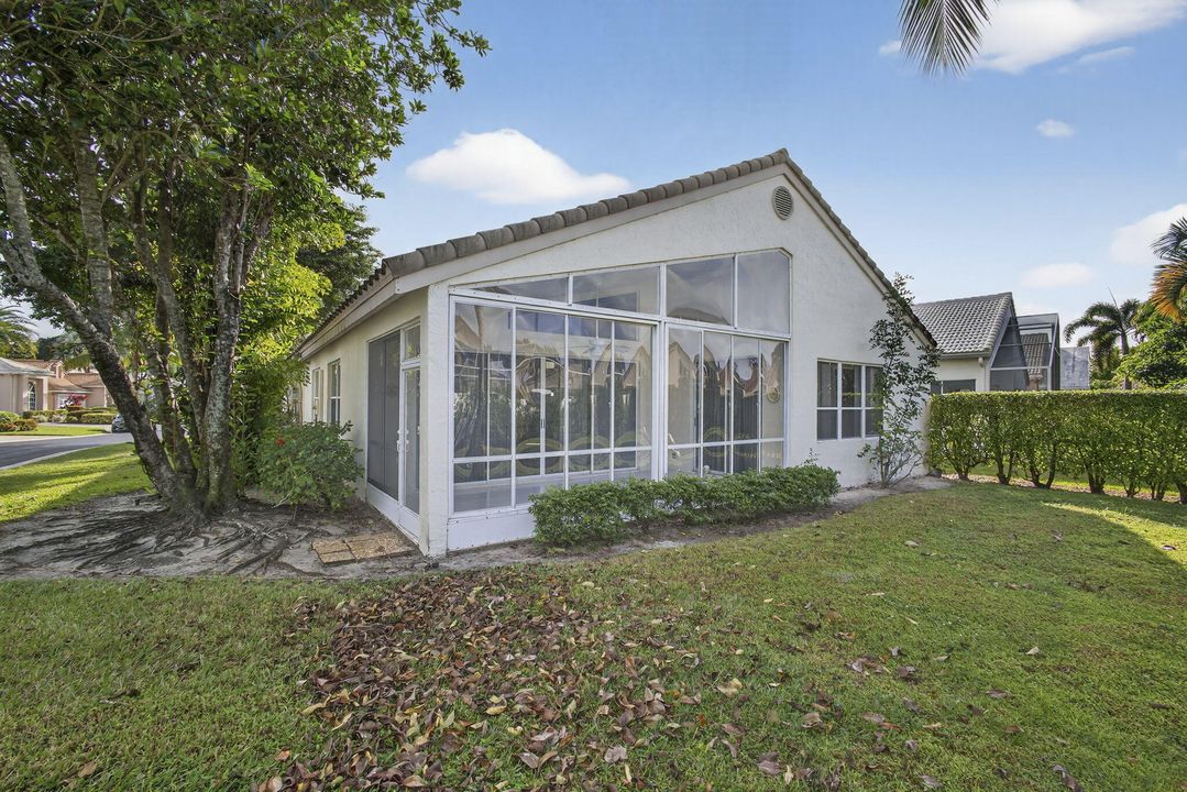 For Sale: $539,990 (3 beds, 2 baths, 2391 Square Feet)