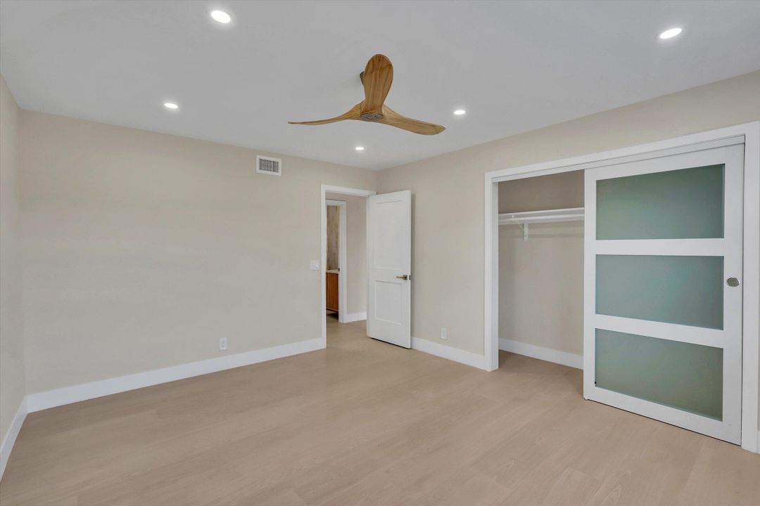 For Sale: $243,000 (2 beds, 2 baths, 1175 Square Feet)
