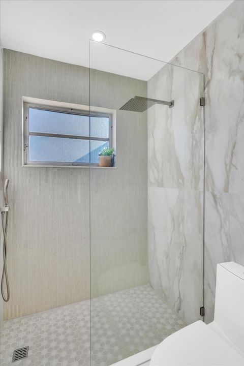 For Sale: $243,000 (2 beds, 2 baths, 1175 Square Feet)