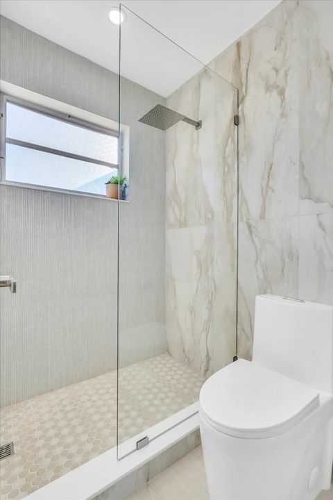 For Sale: $243,000 (2 beds, 2 baths, 1175 Square Feet)