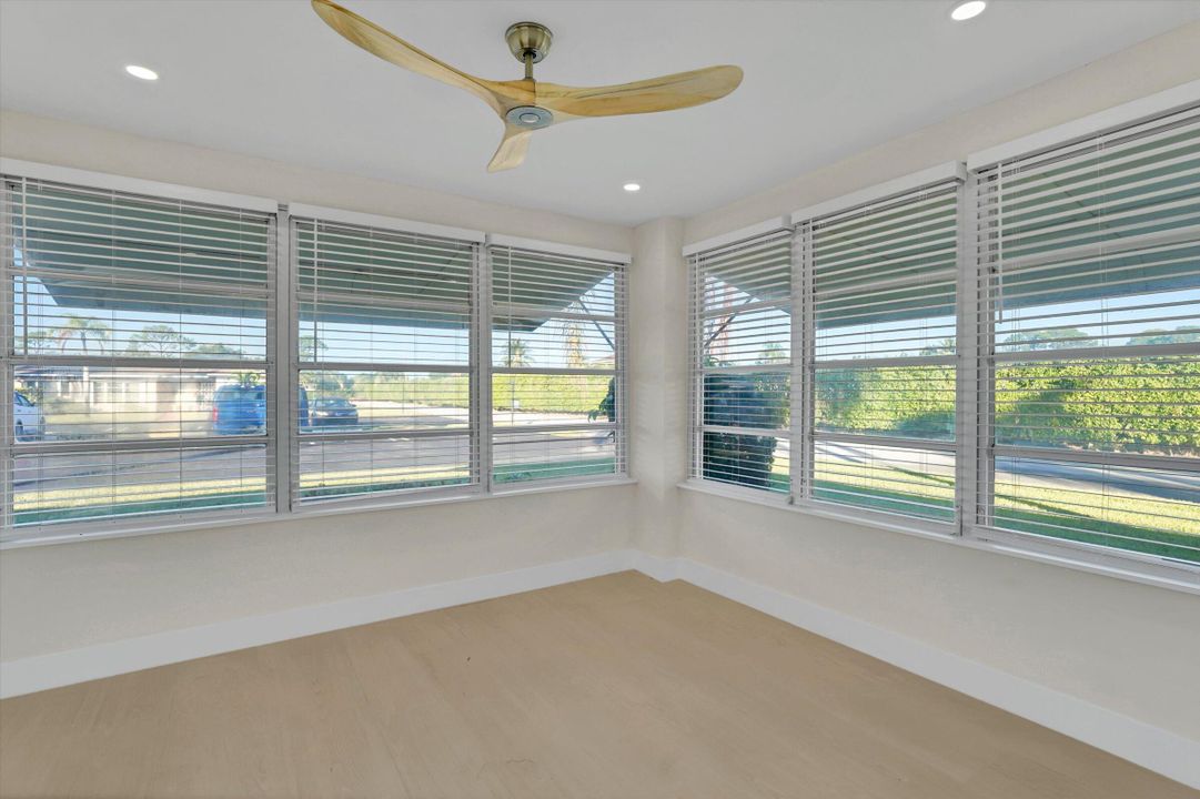 For Sale: $243,000 (2 beds, 2 baths, 1175 Square Feet)