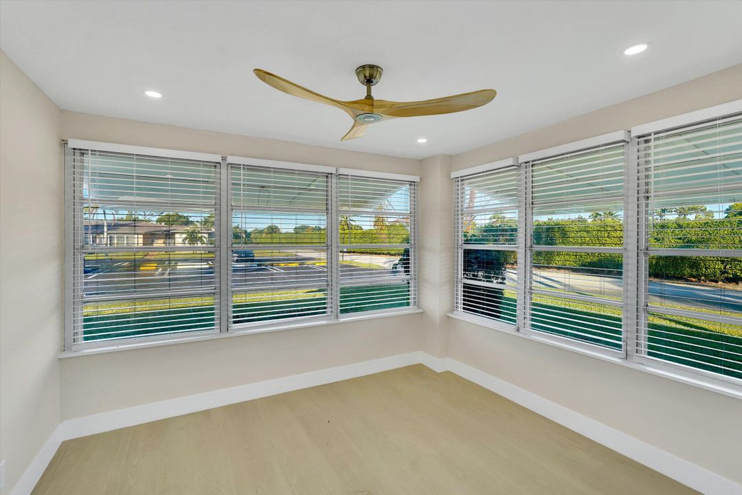 For Sale: $243,000 (2 beds, 2 baths, 1175 Square Feet)