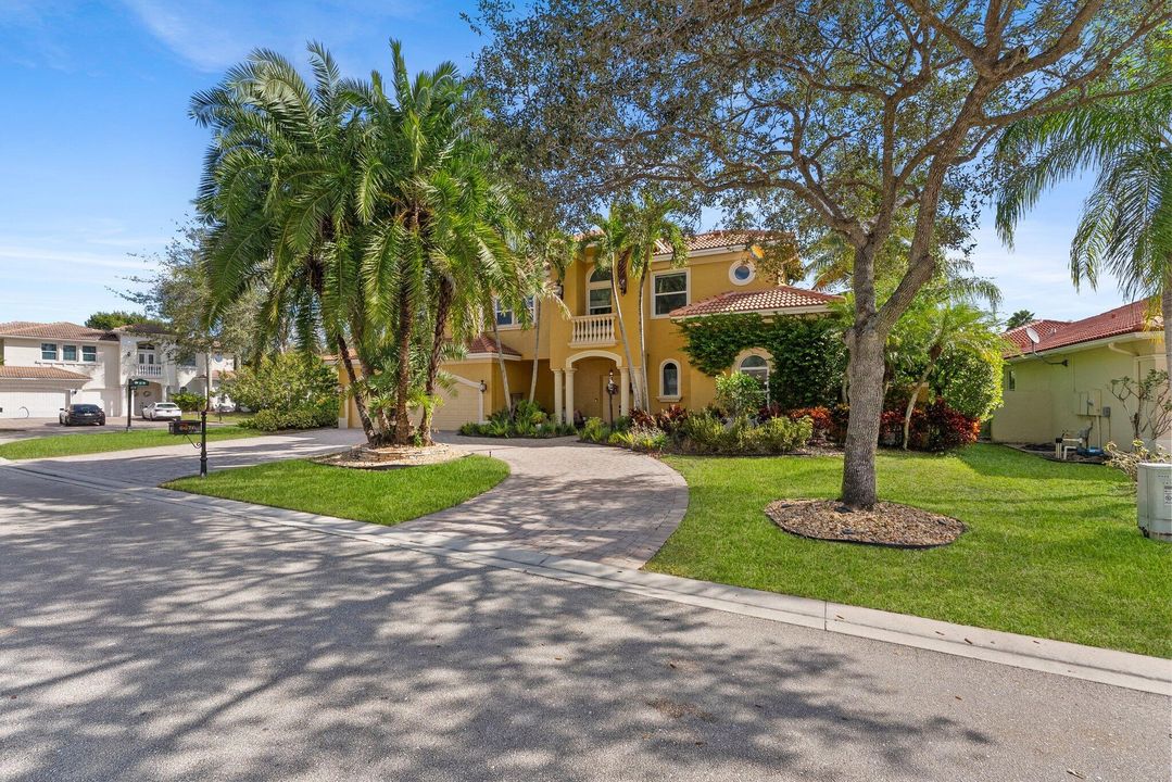 待售: $1,499,000 (5 贝兹, 4 浴室, 4003 平方英尺)