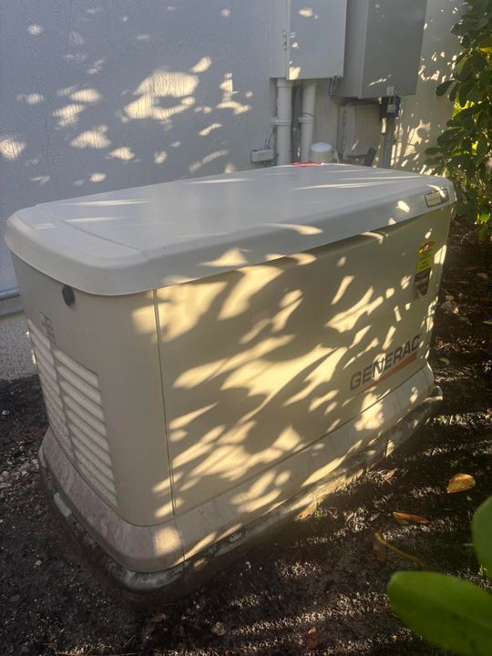 For Sale: $989,000 (6 beds, 4 baths, 2879 Square Feet)