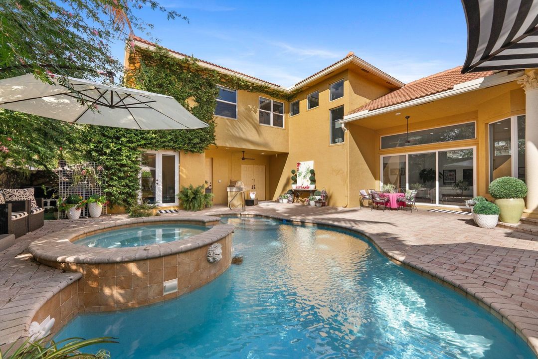 待售: $1,499,000 (5 贝兹, 4 浴室, 4003 平方英尺)