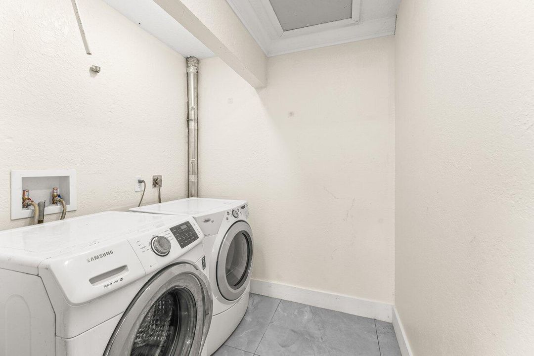 For Rent: $3,600 (4 beds, 2 baths, 2057 Square Feet)