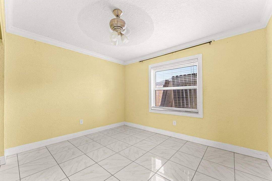 For Rent: $3,600 (4 beds, 2 baths, 2057 Square Feet)