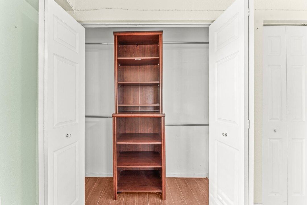 For Rent: $3,600 (4 beds, 2 baths, 2057 Square Feet)