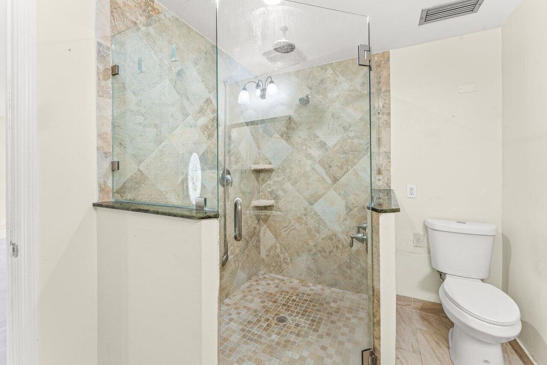 For Rent: $3,600 (4 beds, 2 baths, 2057 Square Feet)