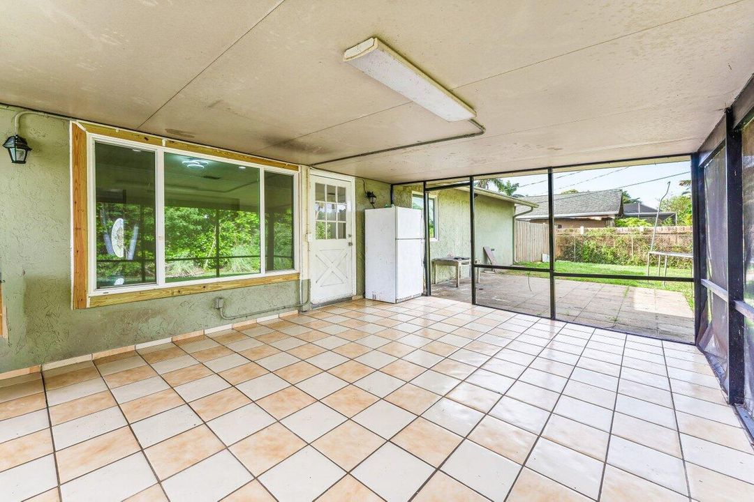 For Rent: $3,600 (4 beds, 2 baths, 2057 Square Feet)